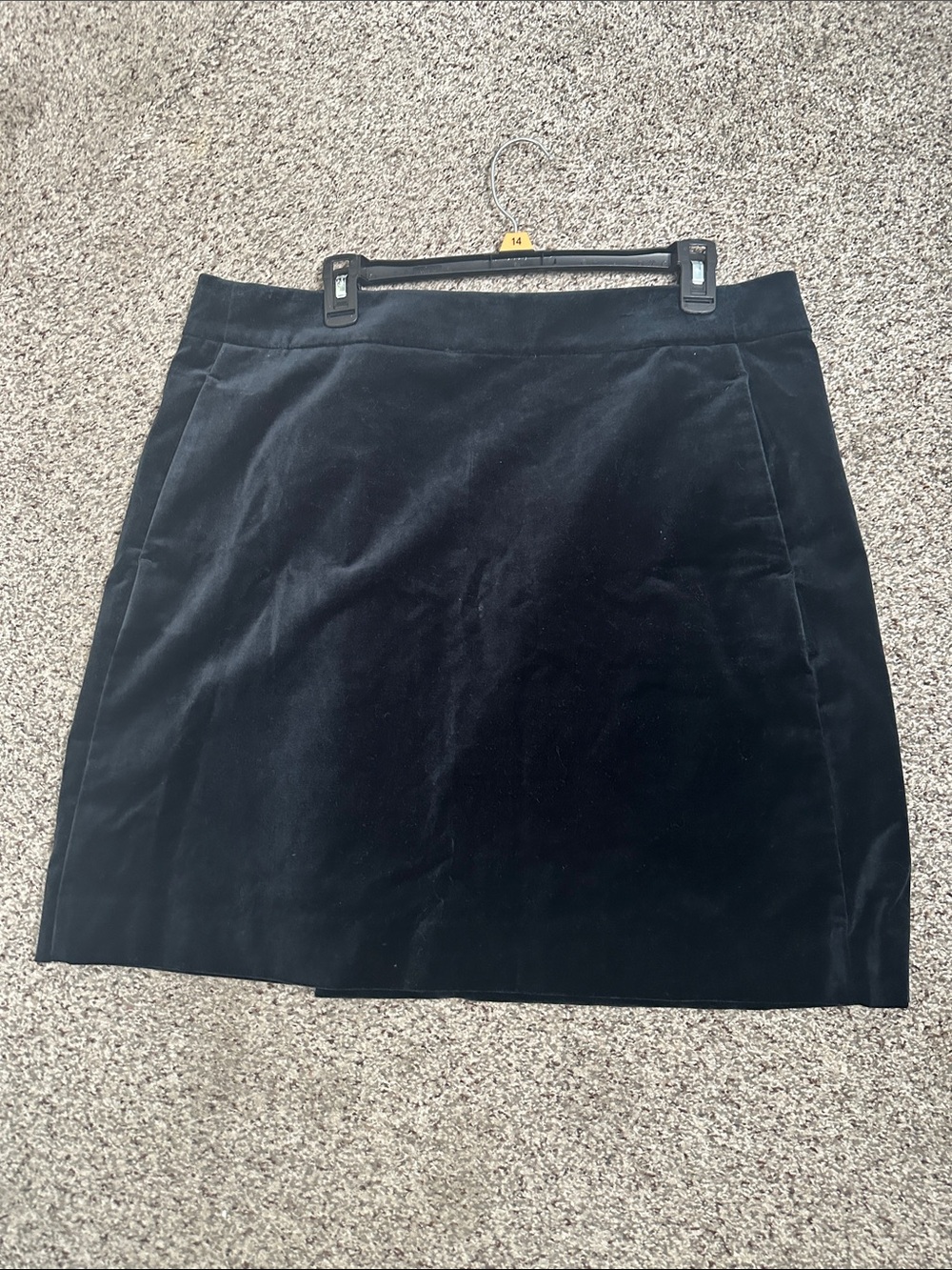J crew black Velvet A-Line Skirt size 16 side pockets office